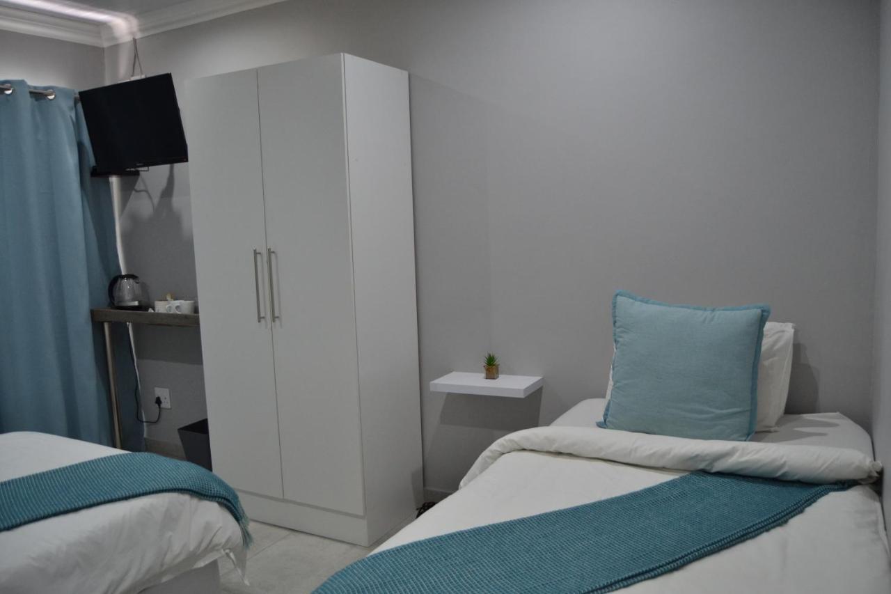 African Sands Guesthouse Load Shedding Free Bloemfontein Exterior foto