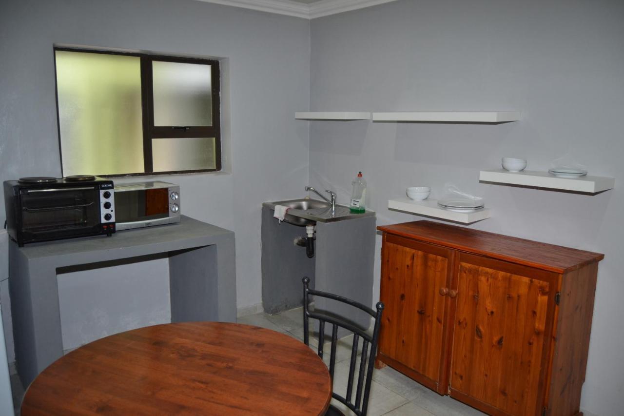 African Sands Guesthouse Load Shedding Free Bloemfontein Exterior foto