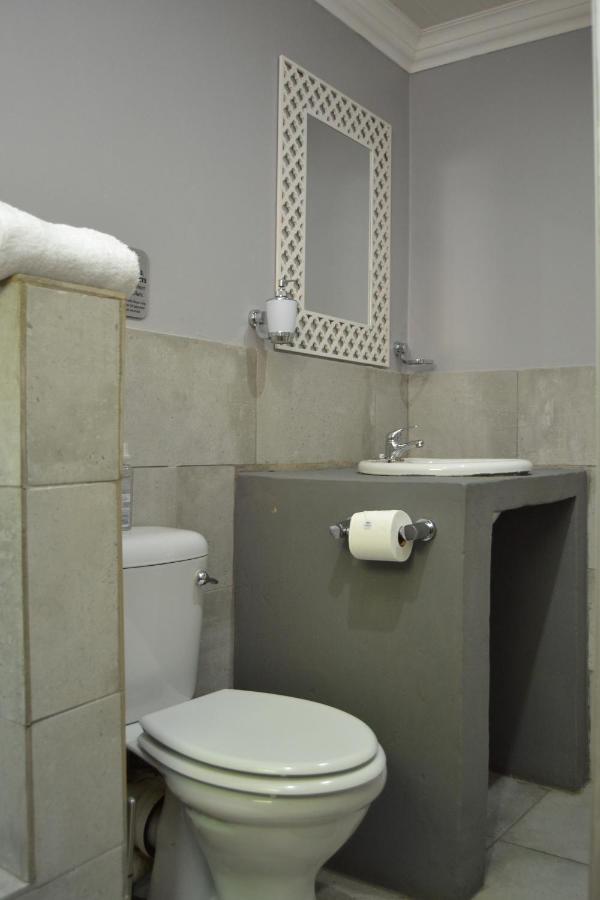 African Sands Guesthouse Load Shedding Free Bloemfontein Exterior foto