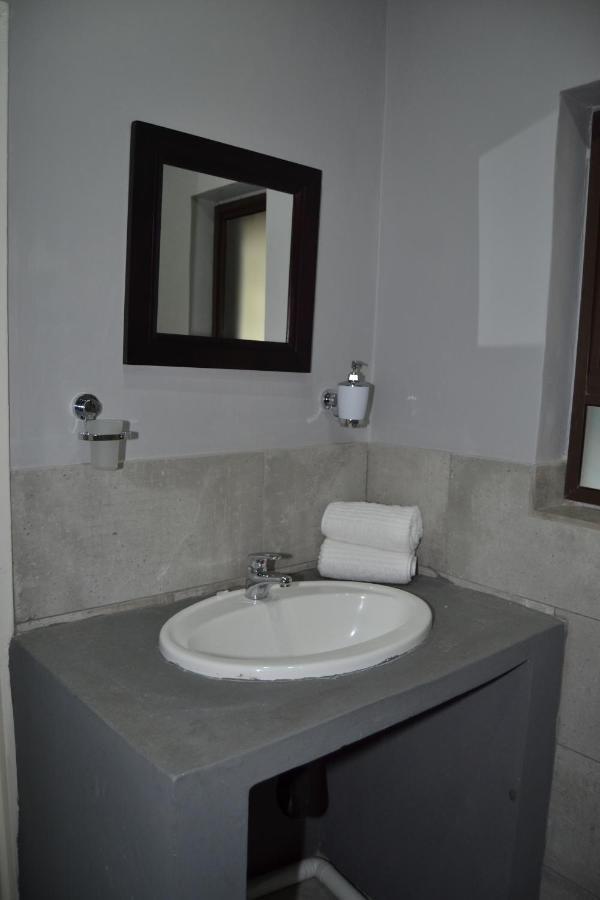 African Sands Guesthouse Load Shedding Free Bloemfontein Exterior foto