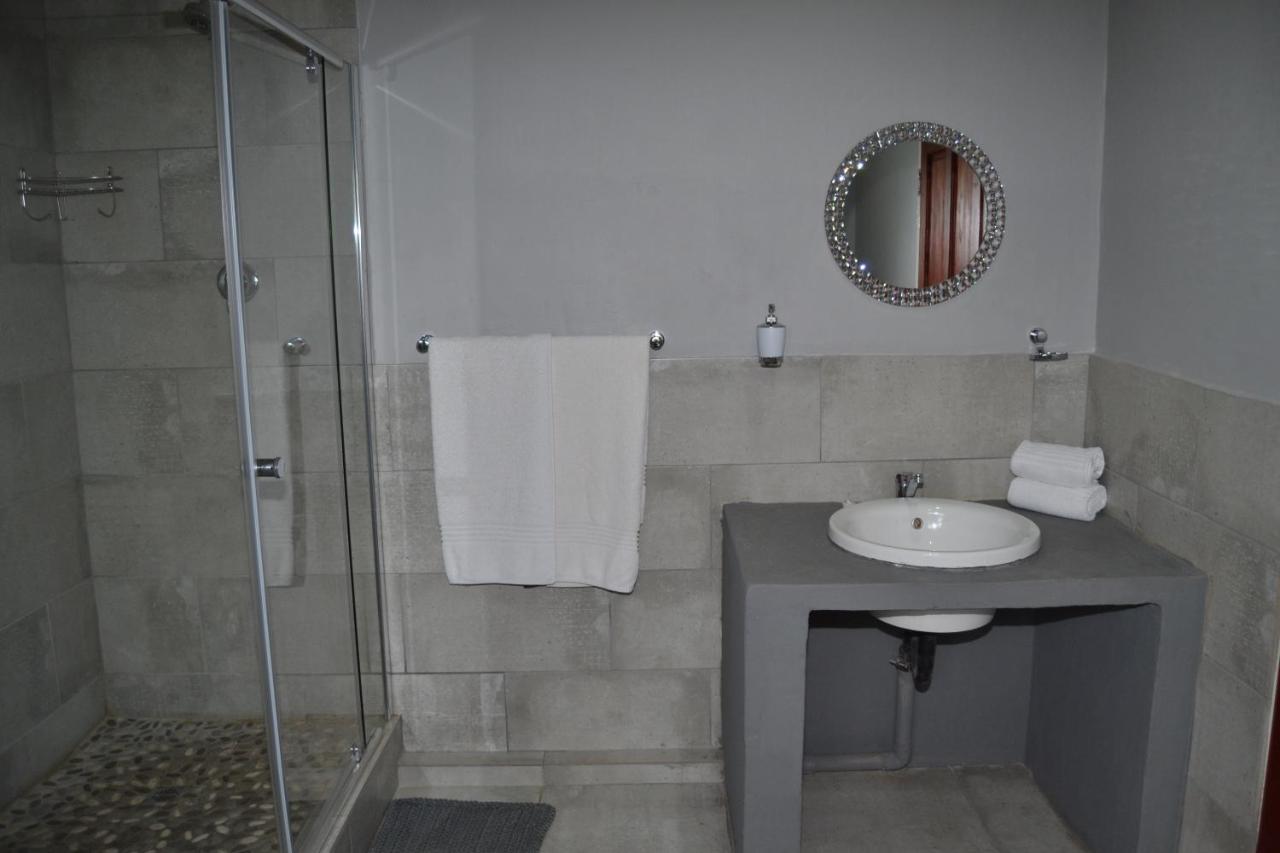 African Sands Guesthouse Load Shedding Free Bloemfontein Exterior foto