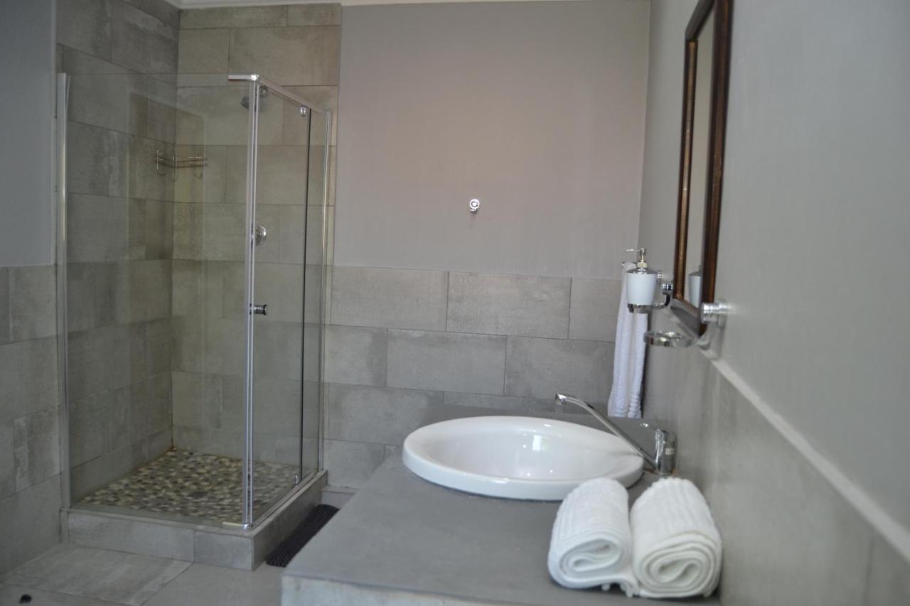 African Sands Guesthouse Load Shedding Free Bloemfontein Exterior foto
